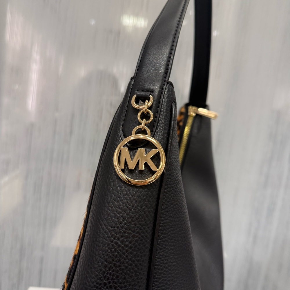 MICHAEL KORS OUTLETNayla Medium Leopard Print Calf Hair Shoulder Bag NWT - Picture 4 of 8